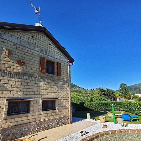 Spicchio Di Luna - Casa Vacanze Albiano Magra Exterior foto
